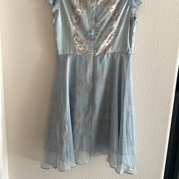 Women’s satin blue and brown dress - Picture 6 of 11